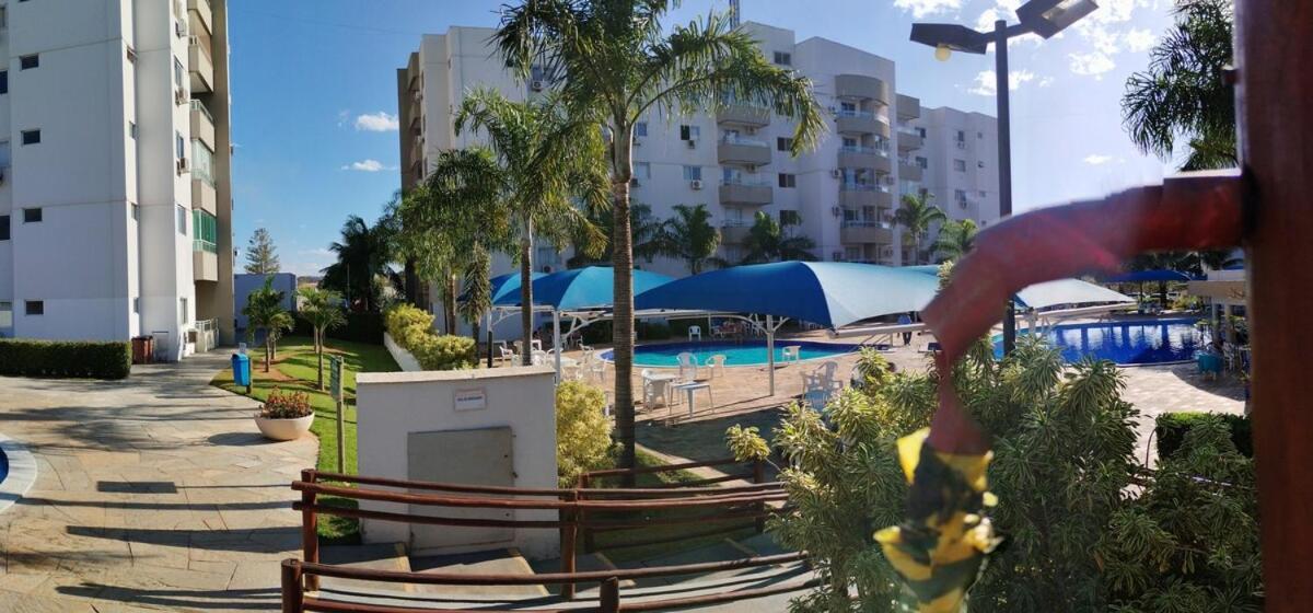Lagoa Quente - De 2 Quartos Em Apartamento