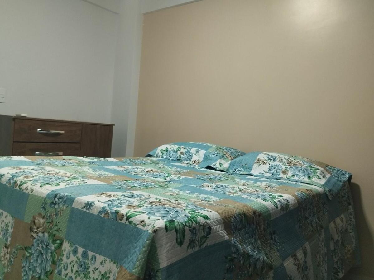 Lagoa Quente - De 2 Quartos Em Apartamento *