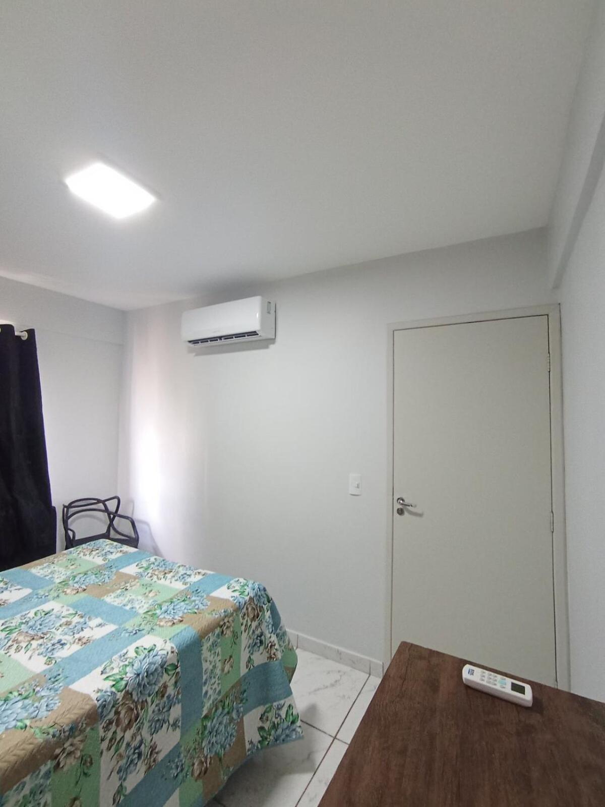 Lagoa Quente - De 2 Quartos Em Apartamento *