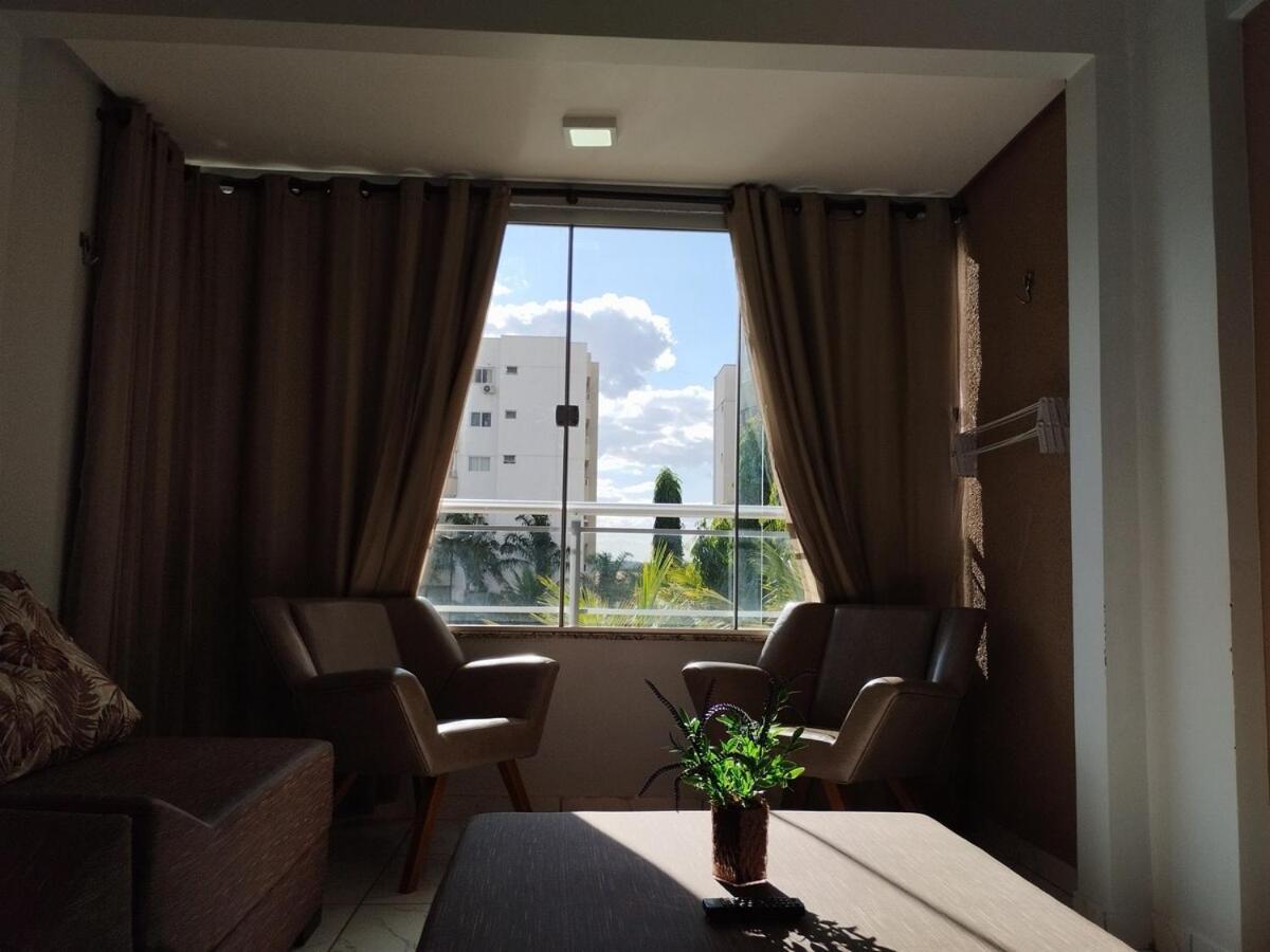 Lagoa Quente - De 2 Quartos Em Apartamento *